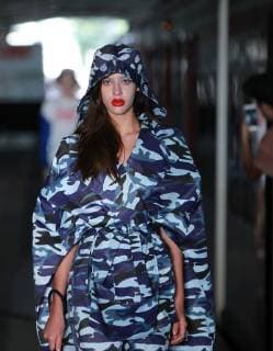 A model presents creations of the Mexican brand ManCandy Spring Summer 2018 during Mexico s Fashion Week at the Buenavista Suburban Train Station in Mexico City, Mexico, 13 November 2017. Mexico Fashion Week !ACHTUNG: NUR REDAKTIONELLE NUTZUNG!  Copyright: xMarioxGuzmánx MEX003 20171113-636462118017949333