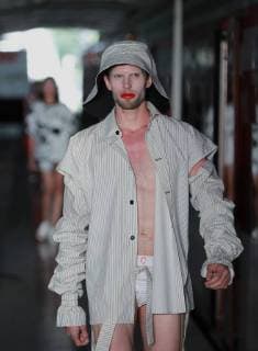 A model presents creations of the Mexican brand ManCandy Spring Summer 2018 during Mexico s Fashion Week at the Buenavista Suburban Train Station in Mexico City, Mexico, 13 November 2017. Mexico Fashion Week !ACHTUNG: NUR REDAKTIONELLE NUTZUNG!  Copyright: xMarioxGuzmánx MEX004 20171113-636462118029337333