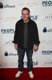 Tom Arnold attends the premiere of The Orchard s People You May Know at the Pacific Theatres The Grove on November 13, 2017 in Los Angeles, California USA 2017 The premiere of The Orchard s People You May Know at the Pacific Theatres The Grove in Los Angeles, California  Copyright: xMSUxStudiox
