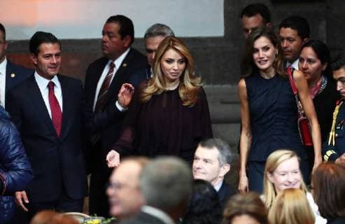 November 14, 2017 - EUM20171114NAC02.JPG.CIUDAD DE MEXICO President Presidente-EPN.- Enrique Pena Nieto, presidente de Mexico; la senora Angelica Rivera, y la reina de Espana, Letizia Ortiz, durante la ceremonia por la Official World Cancer Leaders Summit , el martes 14 de noviembre de 2017, en el Palacio de Mineria. Foto: Agencia EL UNIVERSAL EVZ  - ZUMAu78_ 20171114_zaf_u78_012 Copyright: xAlejandroxAcostax
