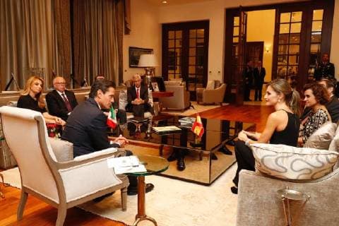 November 14, 2017 - Mexico Df, Mexico, Spain - Queen Letizia of Spain attends a meeting with President of Mexico, Enrique Pena Nieto and wife, Angelica River, at Los Pinos Official Residence on November 13, 2017 in Mexico Mexico City Mexico  - ZUMAg15_ 20171114_zaf_g15_007 Copyright: xJackxAbuinx