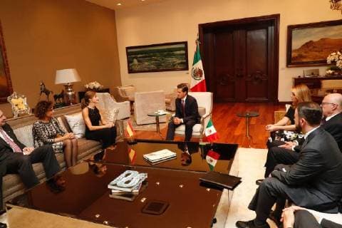 November 14, 2017 - Mexico Df, Mexico, Spain - Queen Letizia of Spain attends a meeting with President of Mexico, Enrique Pena Nieto and wife, Angelica River, at Los Pinos Official Residence on November 13, 2017 in Mexico Mexico City Mexico  - ZUMAg15_ 20171114_zaf_g15_009 Copyright: xJackxAbuinx