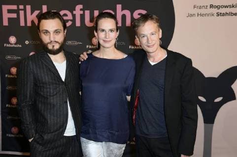 Franz Rogowski Sara Lisa Volm and Jan Henrik Stahlberg at the Premiere the Cinema Fikkefuchs in Cinema International Berlin 14 11 2017 Foto:xF.xKernx xFuturexImage