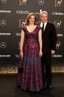 Bilder des Tages Martina Gedeck und Markus Imboden bei der Verleihung Bambi 2017 am 16.11.2017 in Berlin Bambi 2017 Verleihung in Berlin *** Martina Gedeck and Markus Imboden at the award Ceremony Bambi 2017 at 16 11 2017 in Berlin Bambi 2017 award Ceremony in Berlin 