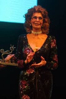 November 18, 2017 - November 18 Almeria (Andalusia) Sophia Loren has received the award Almeria Tierra de Cine . The Italian myth has been honored at the XVI International Film Festival of Almeria - ZUMAc161 20171118_zap_c161_033 Copyright: xLorenzoxCarnerox
