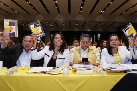 November 18 2017 EUM20171118POL05 JPG CIUDAD DE MEXICO PoliticsPolitica PRD Jesus Zambrano Alejandra Barrales Beatriz Mojica y otros en el Decimo Primer Pleno Extraordinario del IX Consejo Nacional del PRD Foto Agencia EL UNIVERSALBerenice FregosoJMA  - ZUMAu78_ 20171118_zaf_u78_057 Copyright: xElxUniversalx