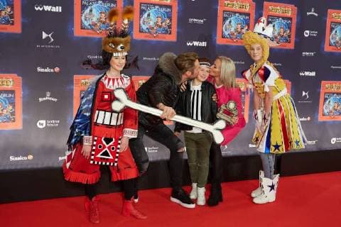 Nico Tail with Son Damian and Accompaniment World premiere Germany greatest Children show Game with the Time in Frederick city Palace Berlin at 19 11 2017 World premiere Game with the Time