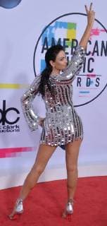 Bilder des Tages Actress and singer Bleona Qereti arrives for the annual American Music Awards held at Microsoft Theater in Los Angeles, on November 19, 2017.  LAP2017111903 JIMxRUYMEN