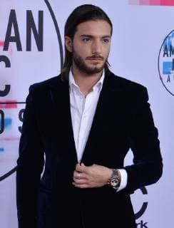 Alesso arrives for the annual American Music Awards held at Microsoft Theater in Los Angeles, on November 19, 2017.  LAP2017111963 JIMxRUYMEN