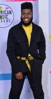 Singer Khalid arrives for the annual American Music Awards held at Microsoft Theater in Los Angeles, on November 19, 2017.  LAP2017111952 JIMxRUYMEN