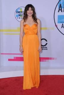 November 19, 2017 - Los Angeles, CA, U.S. - 19 November 2017 - Los Angeles, California - Kathryn Hahn. 2017 American Music Awards held at Microsoft Theater in Los Angeles. Photo Credit: AdMedia Los Angeles U.S. - ZUMAa123 20171119_zaa_a123_142 Copyright: xBirdiexThompsonx