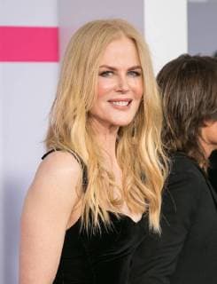 November 19, 2017 - Los Angeles, California, U.S - Nicole Kidman on the Red Carpet of the 2017 American Music Awards held on Sunday, November 19, 2017 at the Microsoft Theatre in Los Angeles, California. Los Angeles U.S. - ZUMAp124 20171119_zaa_p124_004 Copyright: xJavierxRojasx