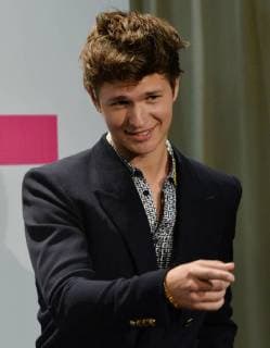 Presenter Ansel Elgort backstage at the annual American Music Awards held at Microsoft Theater in Los Angeles, on November 19, 2017.  LAP2017111994 JIMxRUYMEN
