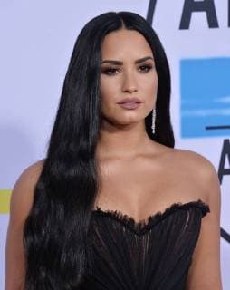 Singer Demi Lovato arrives for the annual American Music Awards held at Microsoft Theater in Los Angeles, on November 19, 2017.  LAP20171119124 JIMxRUYMEN