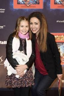 Anastasia Zampounidis with Niece Tessa at the Premiere the Children show Game with the Time in Frederick city Palace Berlin 19 11 2017 Foto:xF.xKernx xFuturexImage