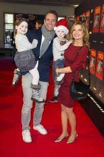 Peter Imhof with Wife Eva Imhof and the Children Lilly and Luisa at the Premiere the Children show Game with the Time in Frederick city Palace Berlin 19 11 2017 Foto:xF.xKernx xFuturexImage