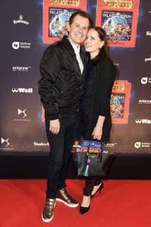 Malte Arkona with Wife Anna Mary at the Premiere the Children show Game with the Time in Frederick city Palace Berlin 19 11 2017 Foto:xF.xKernx xFuturexImage