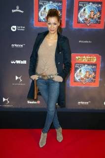 Yasmina Filali at the Premiere the Children show Game with the Time in Frederick city Palace Berlin 19 11 2017 Foto:xF.xKernx xFuturexImage