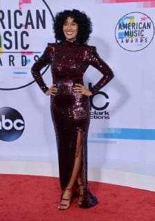 Actress Tracee Ellis Ross arrives for the annual American Music Awards held at Microsoft Theater in Los Angeles, on November 19, 2017.  LAP20171119141 JIMxRUYMEN