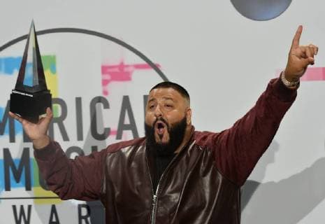 KJ Khaled appears backstage after winning the award for Favorite Hip-Hop Song for his I m The One, smash, featuring Justin Bieber, Quavo, Chance the Rapper, and Lil Wayne during the annual American Music Awards held at Microsoft Theater in Los Angeles, on November 19, 2017.  LAP20171119201 JIMxRUYMEN