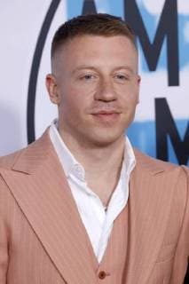 Macklemore at the award Ceremony the 44 American Music Awards in Microsoft Theatre Los Angeles 19 11 2017 Foto:xD.xBedrosianx xFuturexImage