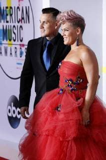 Pink with Husband Carey Hard at the award Ceremony the 44 American Music Awards in Microsoft Theatre Los Angeles 19 11 2017 Foto:xD.xBedrosianx xFuturexImage