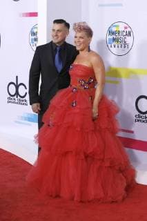 Pink with Husband Carey Hard at the award Ceremony the 44 American Music Awards in Microsoft Theatre Los Angeles 19 11 2017 Foto:xD.xBedrosianx xFuturexImage