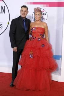 Pink with Husband Carey Hard at the award Ceremony the 44 American Music Awards in Microsoft Theatre Los Angeles 19 11 2017 Foto:xD.xBedrosianx xFuturexImage
