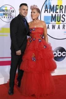 Pink with Husband Carey Hard at the award Ceremony the 44 American Music Awards in Microsoft Theatre Los Angeles 19 11 2017 Foto:xD.xBedrosianx xFuturexImage