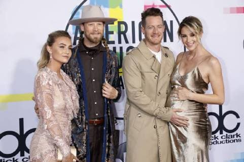 Hayley Stommel Tyler Hubbard Brian Kelley and Brittney Marie Cole at the award Ceremony the 44 American Music Awards in Microsoft Theatre Los Angeles 19 11 2017 Foto:xD.xBedrosianx xFuturexImage