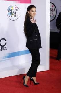 Hailee Steinfeld at the award Ceremony the 44 American Music Awards in Microsoft Theatre Los Angeles 19 11 2017 Foto:xD.xBedrosianx xFuturexImage