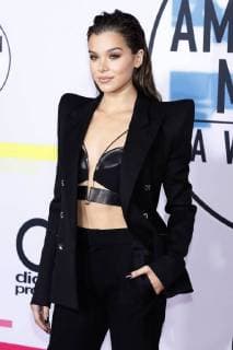 Hailee Steinfeld at the award Ceremony the 44 American Music Awards in Microsoft Theatre Los Angeles 19 11 2017 Foto:xD.xBedrosianx xFuturexImage