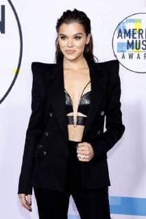 Hailee Steinfeld at the award Ceremony the 44 American Music Awards in Microsoft Theatre Los Angeles 19 11 2017 Foto:xD.xBedrosianx xFuturexImage