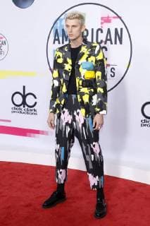 Machine Gun Kelly at the award Ceremony the 44 American Music Awards in Microsoft Theatre Los Angeles 19 11 2017 Foto:xD.xBedrosianx xFuturexImage