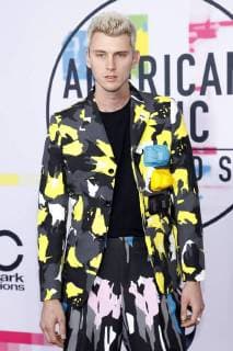 Machine Gun Kelly at the award Ceremony the 44 American Music Awards in Microsoft Theatre Los Angeles 19 11 2017 Foto:xD.xBedrosianx xFuturexImage
