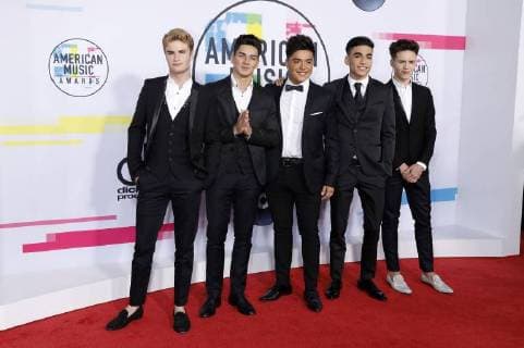 Brady Tutton Chance Perez Sergio Calderon Jr Drew Ramos and Michael Conor in Real Life at the award Ceremony the 44 American Music Awards in Microsoft Theatre Los Angeles 19 11 2017 Foto:xD.xBedrosianx xFuturexImage