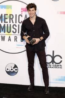Shawn Mendes at the award Ceremony the 44 American Music Awards in Microsoft Theatre Los Angeles 19 11 2017 Foto:xD.xBedrosianx xFuturexImage