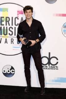 Shawn Mendes at the award Ceremony the 44 American Music Awards in Microsoft Theatre Los Angeles 19 11 2017 Foto:xD.xBedrosianx xFuturexImage