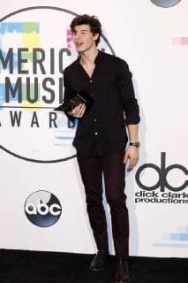 Shawn Mendes at the award Ceremony the 44 American Music Awards in Microsoft Theatre Los Angeles 19 11 2017 Foto:xD.xBedrosianx xFuturexImage