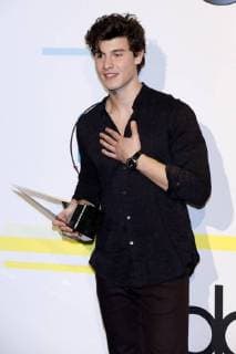 Shawn Mendes at the award Ceremony the 44 American Music Awards in Microsoft Theatre Los Angeles 19 11 2017 Foto:xD.xBedrosianx xFuturexImage