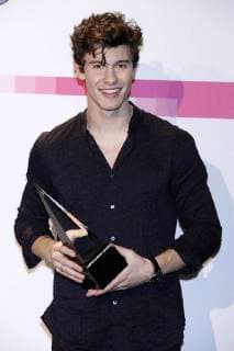 Shawn Mendes at the award Ceremony the 44 American Music Awards in Microsoft Theatre Los Angeles 19 11 2017 Foto:xD.xBedrosianx xFuturexImage