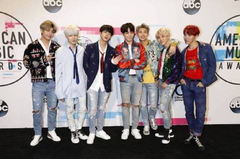 BTS Boys at the award Ceremony the 44 American Music Awards in Microsoft Theatre Los Angeles 19 11 2017 Foto:xD.xBedrosianx xFuturexImage
