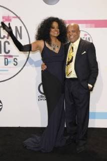 Diana Ross and Berry Gordy at the award Ceremony the 44 American Music Awards in Microsoft Theatre Los Angeles 19 11 2017 Foto:xD.xBedrosianx xFuturexImage