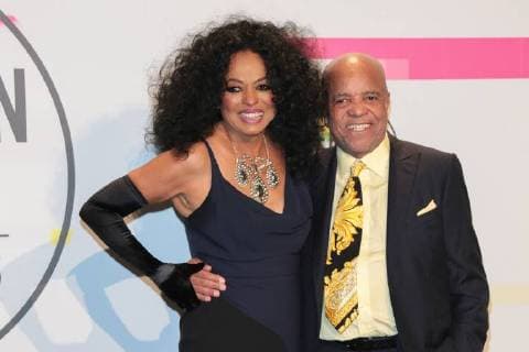Diana Ross with Berry Gordy at the American Music Awards at 19 11 2017 in Los Angeles 2017 American Music Awards in Los Angeles Pressroom Preistraeger
