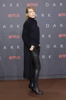 Sanny van European premiere the first German NETFLIX Original Series Dark in Zoopalast in Berlin at 20 11 207 European premiere Dark