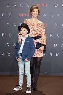 Tom Philipp Kloth and Cordelia Routes European premiere the first German NETFLIX Original Series Dark in Zoopalast in Berlin at 20 11 207 European premiere Dark