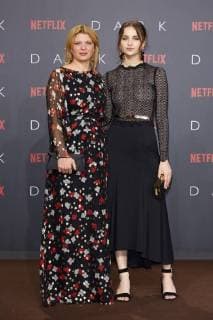 Joerdis Triebel and Lisa Vicari European premiere the first German NETFLIX Original Series Dark in Zoopalast in Berlin at 20 11 207 European premiere Dark