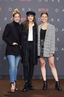 Merle Collet Luise Befort and Svenja Young European premiere the first German NETFLIX Original Series Dark in Zoopalast in Berlin at 20 11 207 European premiere Dark