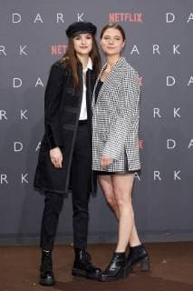 Luise Befort and Svenja Young European premiere the first German NETFLIX Original Series Dark in Zoopalast in Berlin at 20 11 207 European premiere Dark