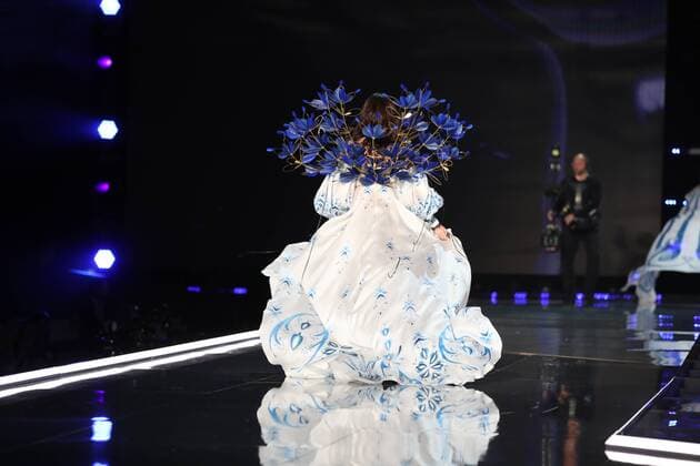 SHANGHAI, CHINA - NOVEMBER 20: Lily Aldridge walks the runway during the 2017 Victoria s Secret Fashion Show at Mercedes-Benz Arena on November 20, 2017 in Shanghai, China.  Copyright: xVCGx CFP111134342798